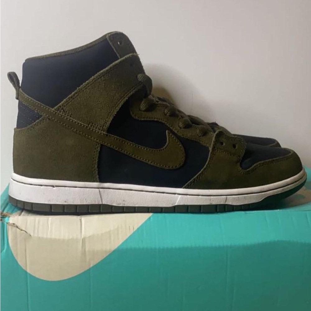 SB Dunk High (Olive) 2016